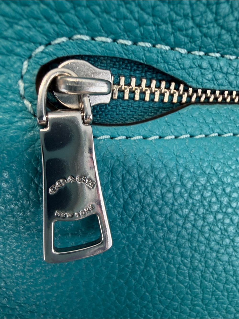 Coach Mara Teal Pebble Leather Hobo Crossbody Bag Wristlet Strap CI790 - Picture 7 of 11